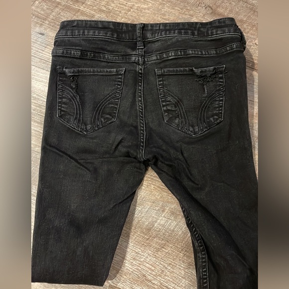 Hollister skinny jeans - Picture 2 of 3